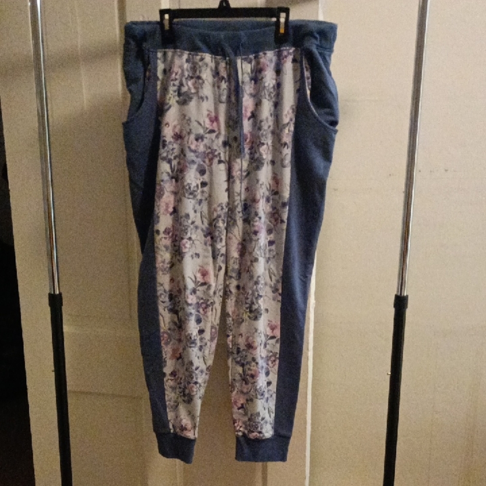 Vera Bradley Floral Track Pants - Blue and White